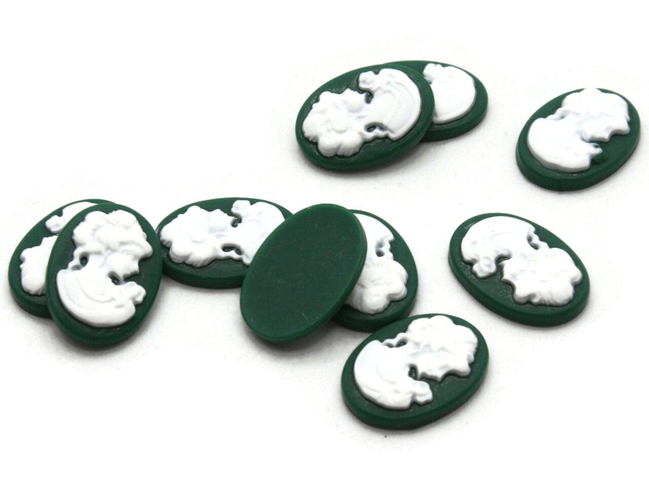 10 18x13mm Forest Green Victorian Face Cameo Flatback Resin Cabochons